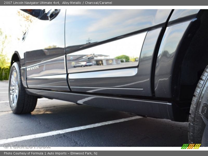Alloy Metallic / Charcoal/Caramel 2007 Lincoln Navigator Ultimate 4x4