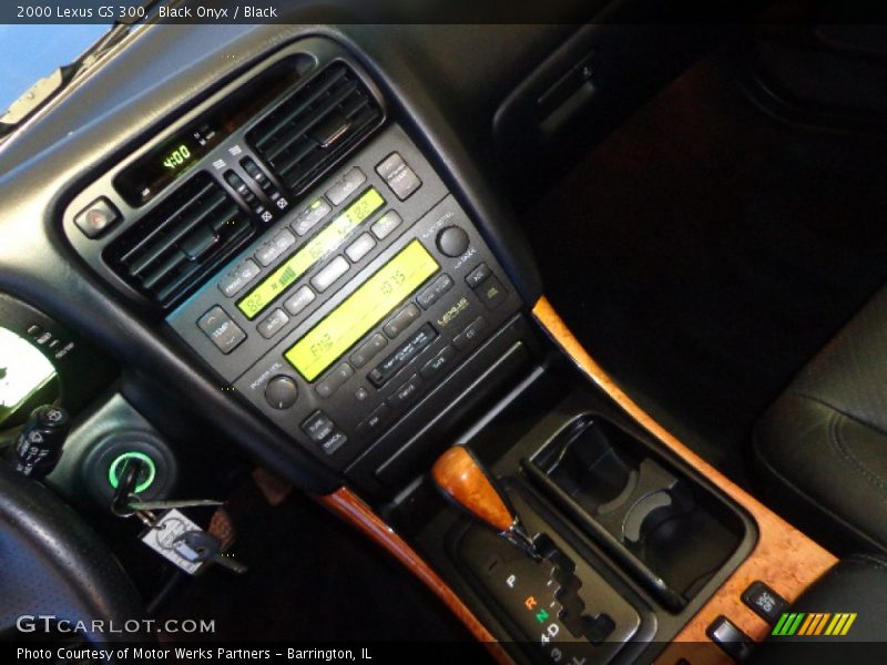 Black Onyx / Black 2000 Lexus GS 300