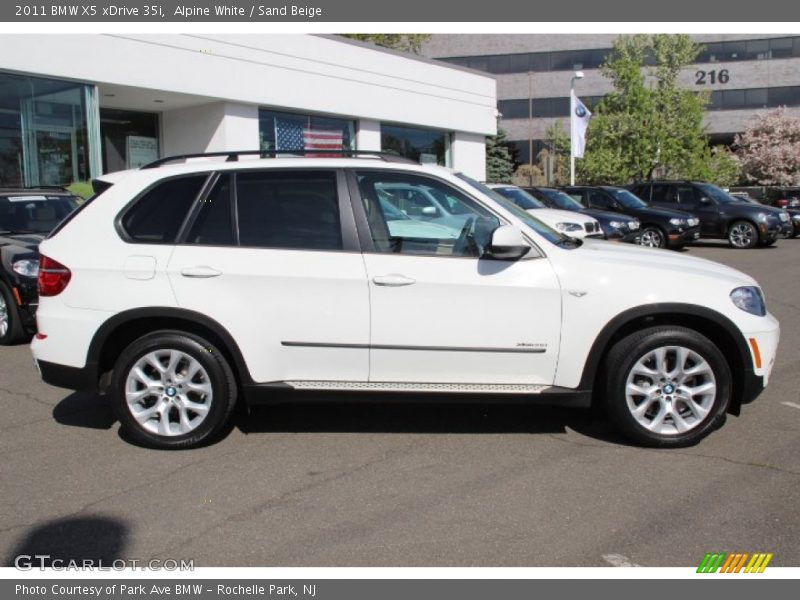 Alpine White / Sand Beige 2011 BMW X5 xDrive 35i