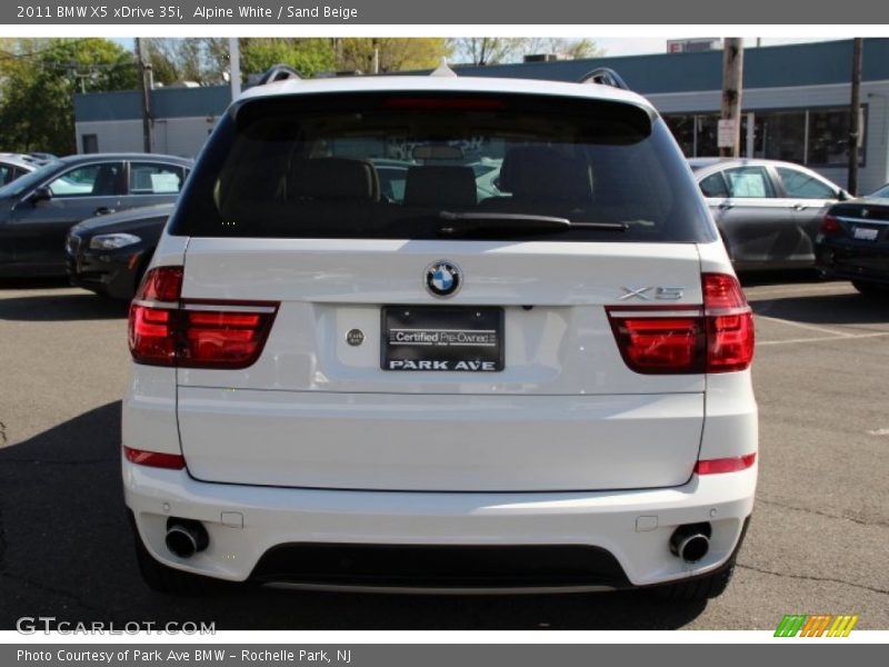 Alpine White / Sand Beige 2011 BMW X5 xDrive 35i