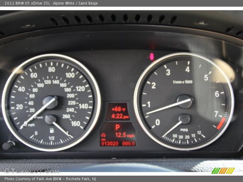 Alpine White / Sand Beige 2011 BMW X5 xDrive 35i