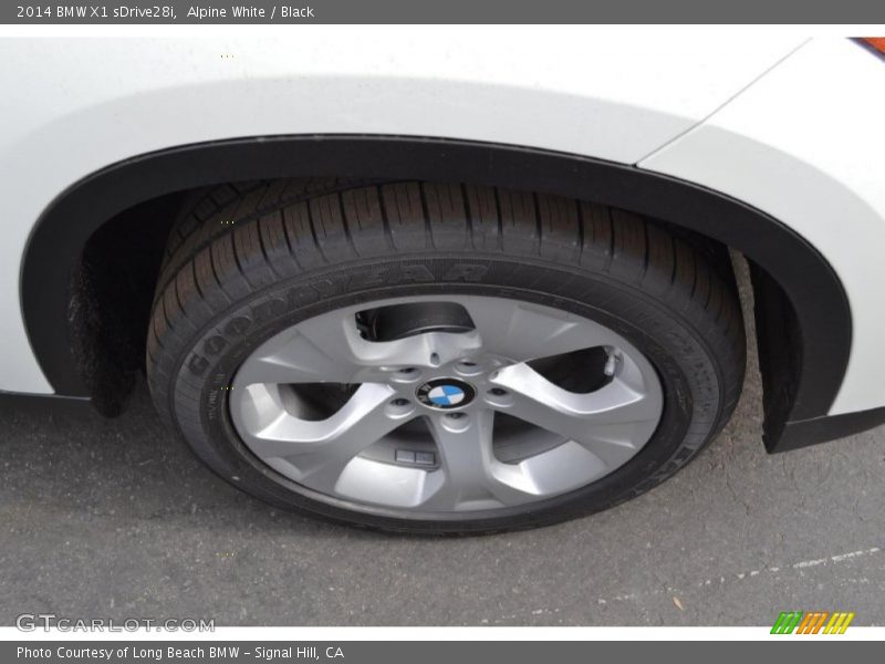Alpine White / Black 2014 BMW X1 sDrive28i