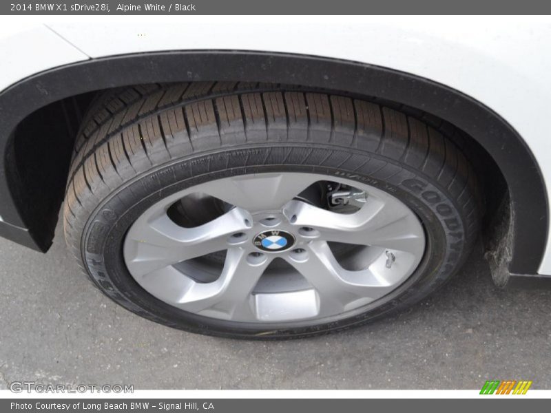 Alpine White / Black 2014 BMW X1 sDrive28i