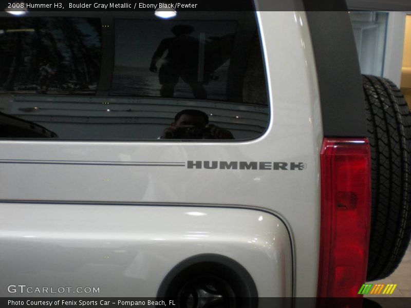 Boulder Gray Metallic / Ebony Black/Pewter 2008 Hummer H3