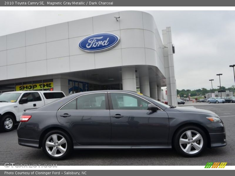 2010 Camry SE Magnetic Gray Metallic
