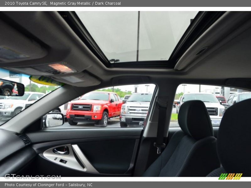 Magnetic Gray Metallic / Dark Charcoal 2010 Toyota Camry SE