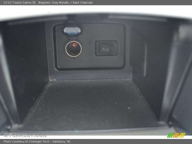 Magnetic Gray Metallic / Dark Charcoal 2010 Toyota Camry SE