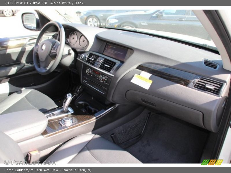 Alpine White / Black 2013 BMW X3 xDrive 28i