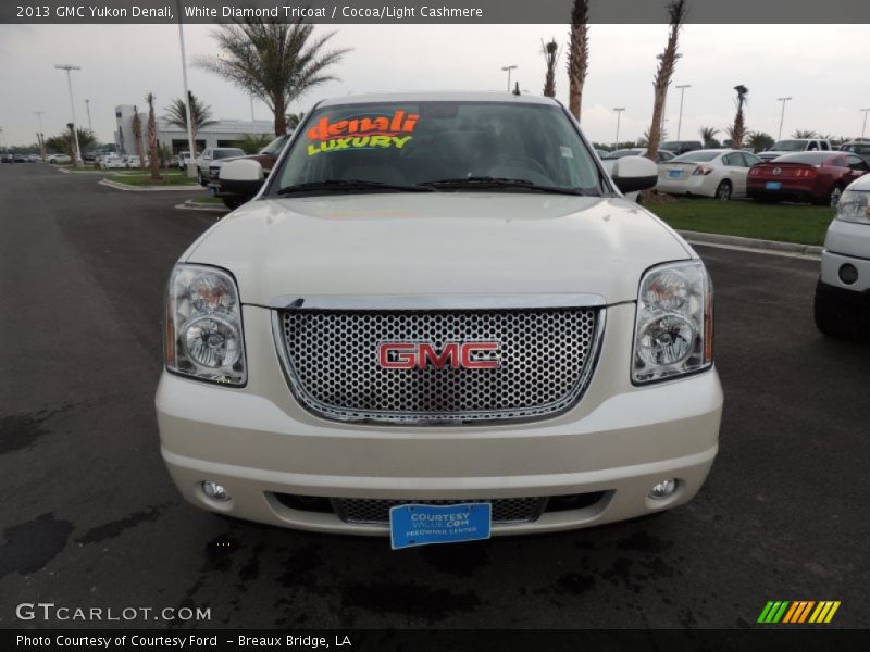 White Diamond Tricoat / Cocoa/Light Cashmere 2013 GMC Yukon Denali