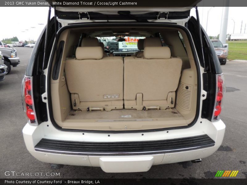 White Diamond Tricoat / Cocoa/Light Cashmere 2013 GMC Yukon Denali