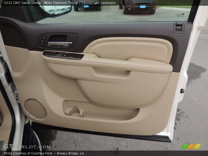 White Diamond Tricoat / Cocoa/Light Cashmere 2013 GMC Yukon Denali