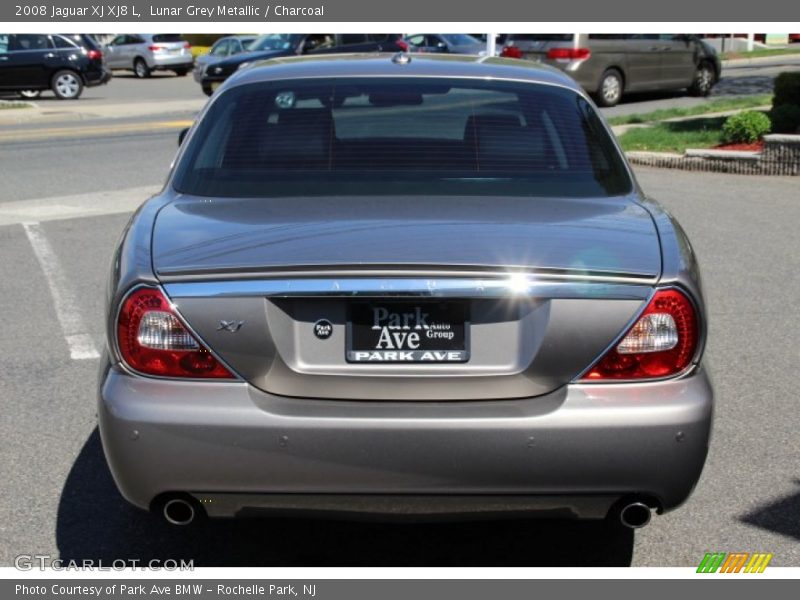 Lunar Grey Metallic / Charcoal 2008 Jaguar XJ XJ8 L