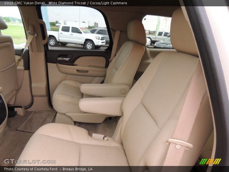White Diamond Tricoat / Cocoa/Light Cashmere 2013 GMC Yukon Denali