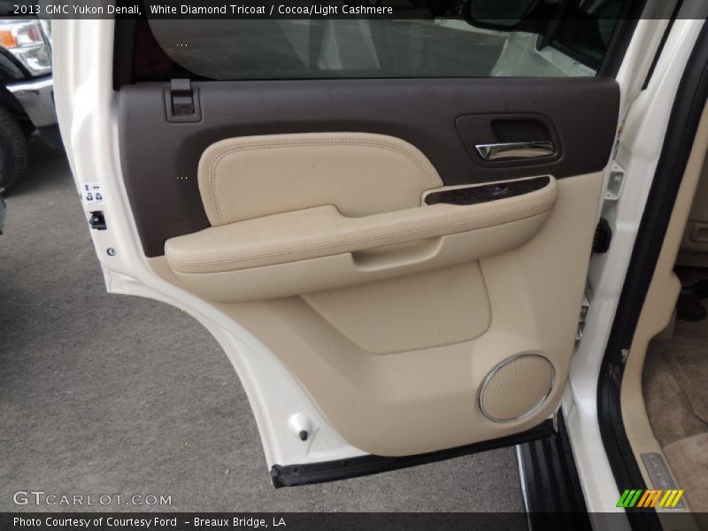 White Diamond Tricoat / Cocoa/Light Cashmere 2013 GMC Yukon Denali