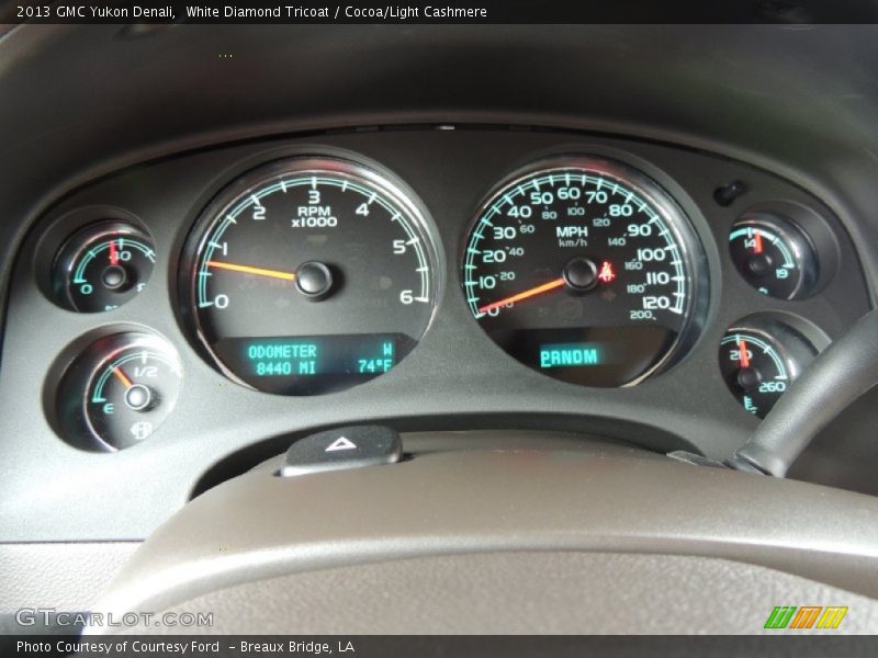 White Diamond Tricoat / Cocoa/Light Cashmere 2013 GMC Yukon Denali