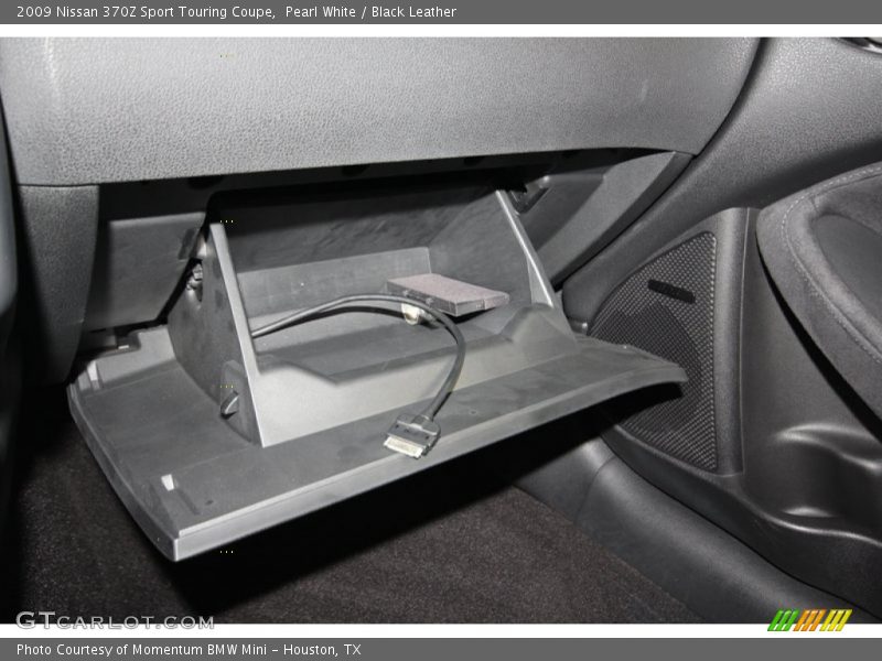 Pearl White / Black Leather 2009 Nissan 370Z Sport Touring Coupe