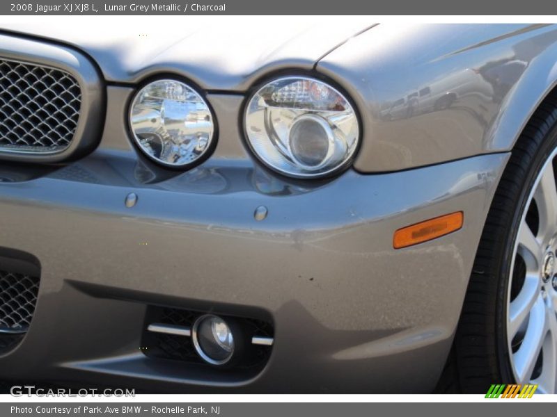 Lunar Grey Metallic / Charcoal 2008 Jaguar XJ XJ8 L