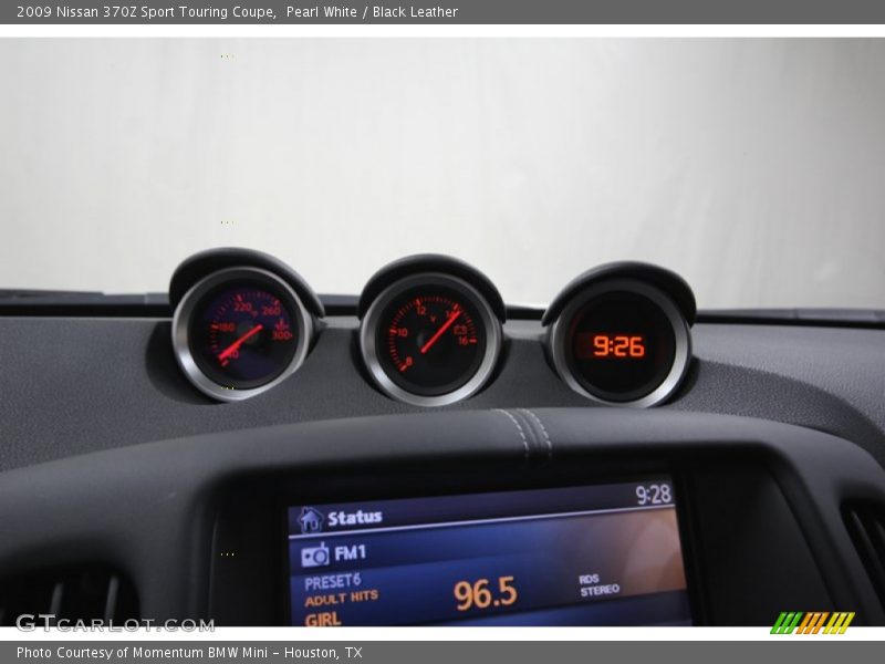 Pearl White / Black Leather 2009 Nissan 370Z Sport Touring Coupe