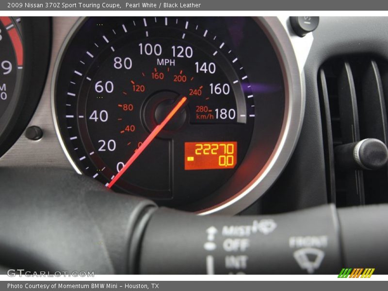 Pearl White / Black Leather 2009 Nissan 370Z Sport Touring Coupe