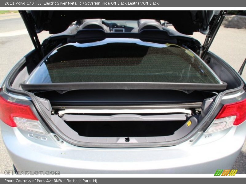 Electric Silver Metallic / Soverign Hide Off Black Leather/Off Black 2011 Volvo C70 T5