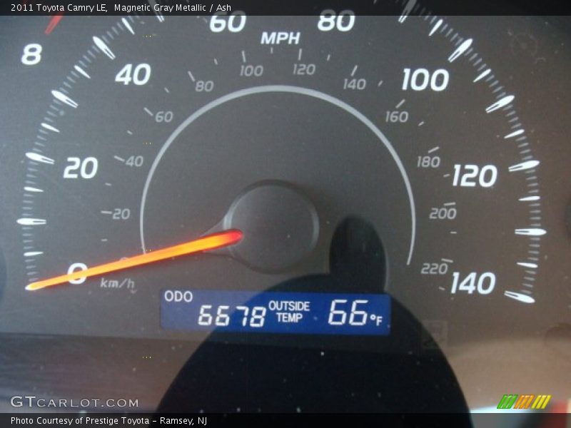 Magnetic Gray Metallic / Ash 2011 Toyota Camry LE