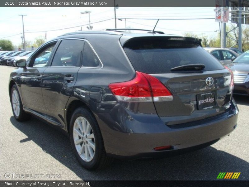 Magnetic Gray Metallic / Ivory 2010 Toyota Venza AWD