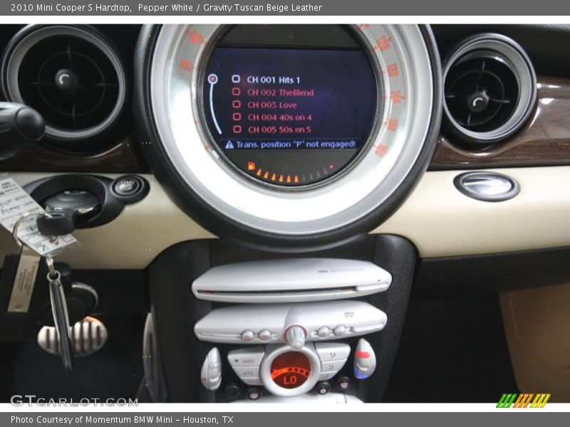 Pepper White / Gravity Tuscan Beige Leather 2010 Mini Cooper S Hardtop