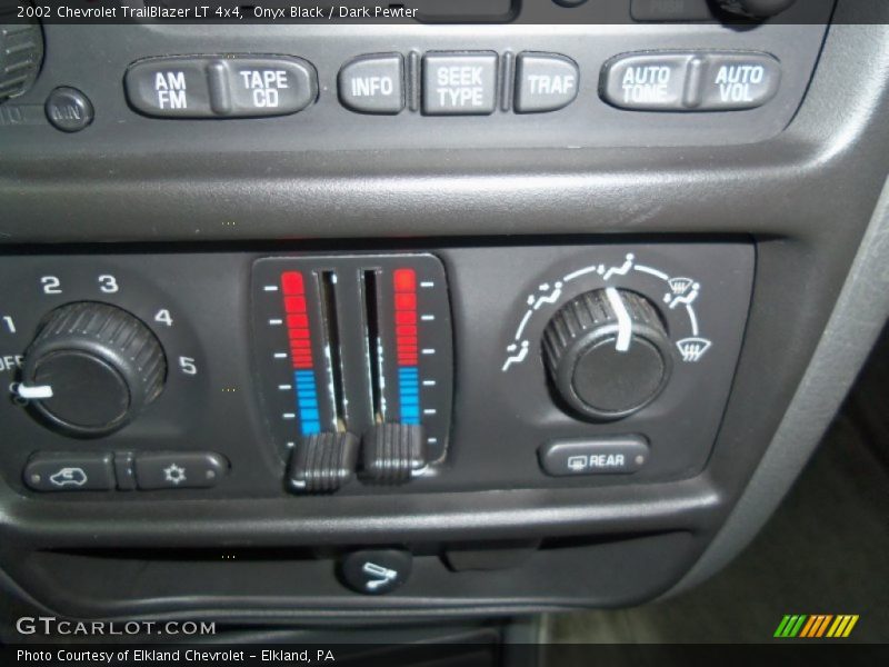 Onyx Black / Dark Pewter 2002 Chevrolet TrailBlazer LT 4x4