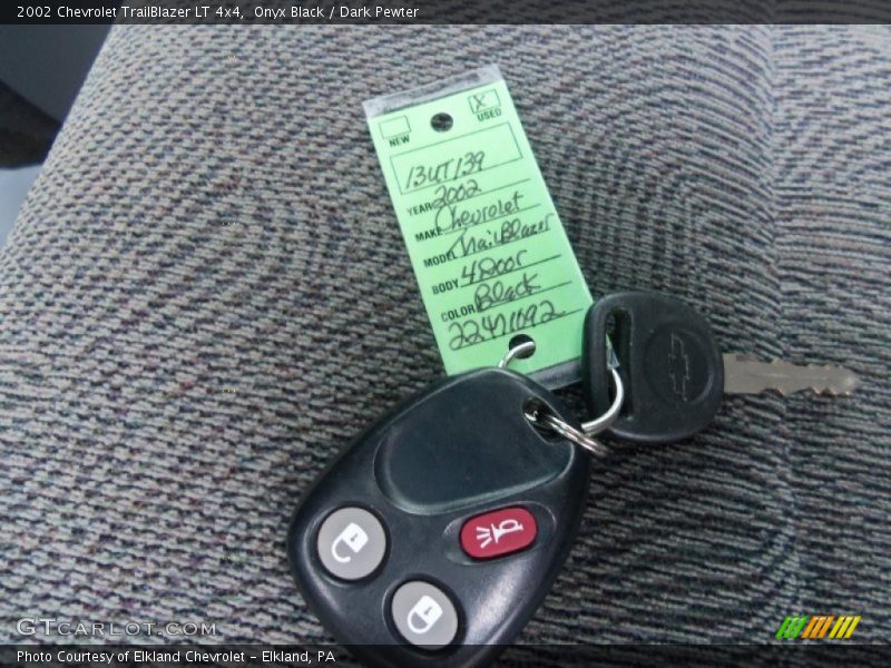 Onyx Black / Dark Pewter 2002 Chevrolet TrailBlazer LT 4x4