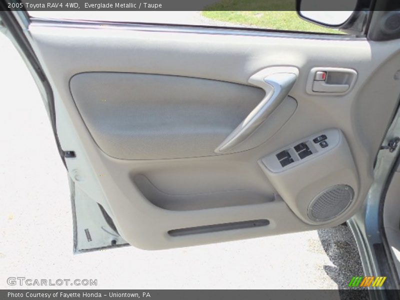 Everglade Metallic / Taupe 2005 Toyota RAV4 4WD