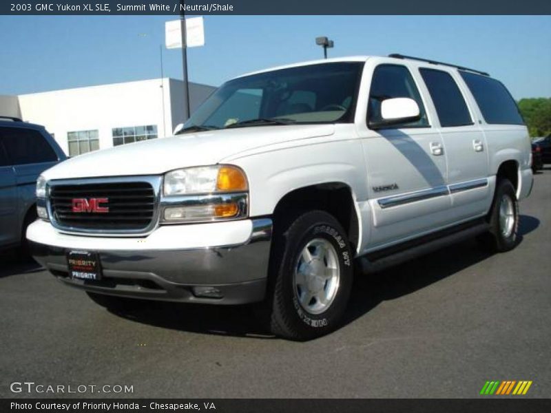 Summit White / Neutral/Shale 2003 GMC Yukon XL SLE