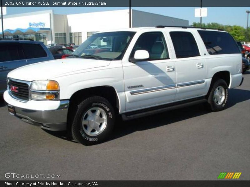 Summit White / Neutral/Shale 2003 GMC Yukon XL SLE