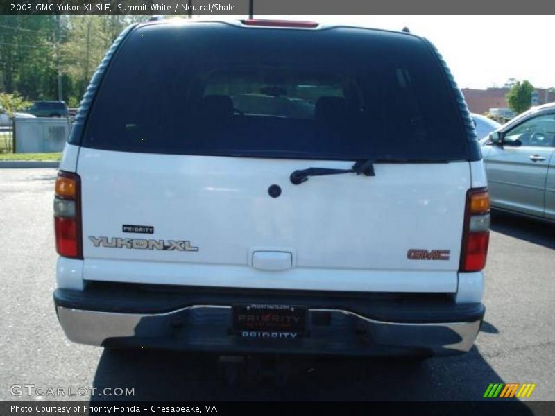 Summit White / Neutral/Shale 2003 GMC Yukon XL SLE