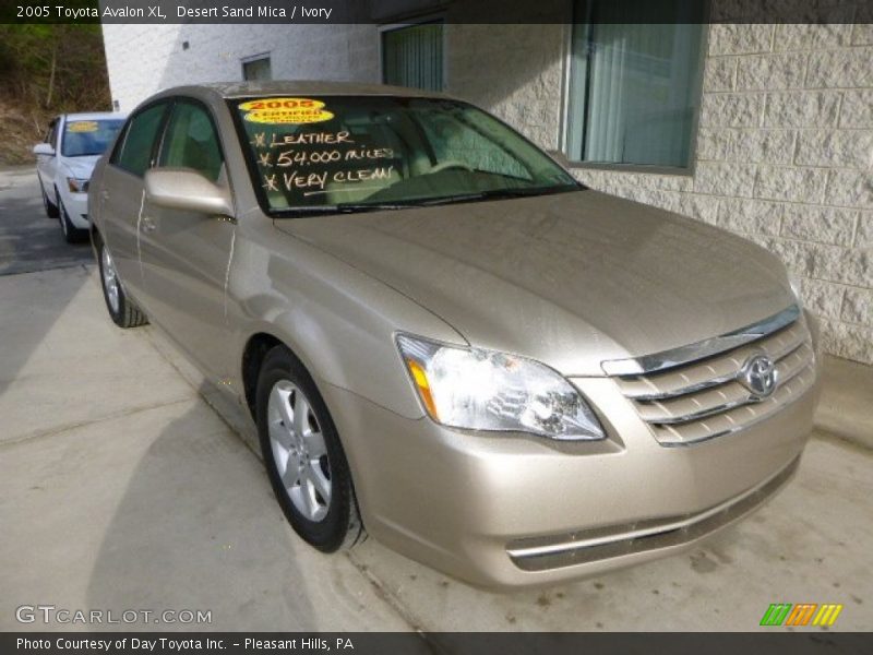 Desert Sand Mica / Ivory 2005 Toyota Avalon XL