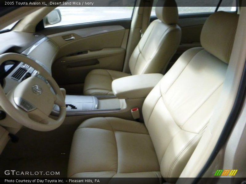 Desert Sand Mica / Ivory 2005 Toyota Avalon XL
