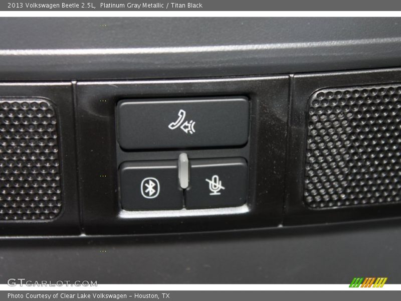 Platinum Gray Metallic / Titan Black 2013 Volkswagen Beetle 2.5L
