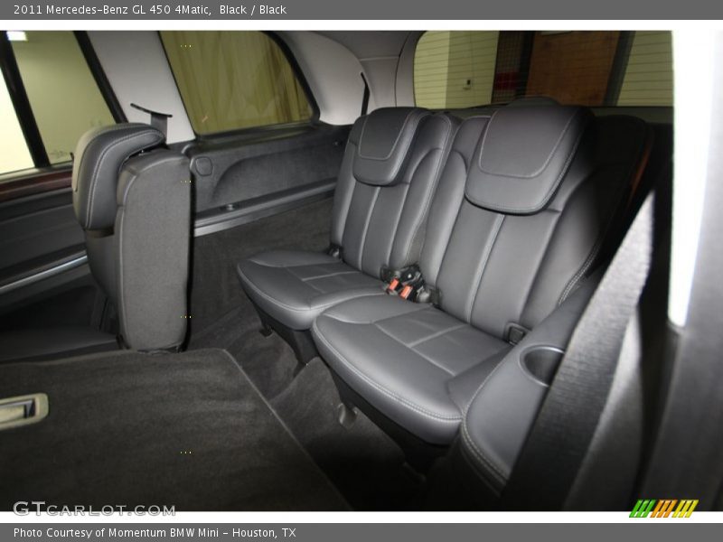 Rear Seat of 2011 GL 450 4Matic