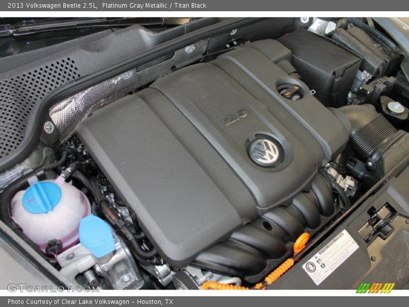 Platinum Gray Metallic / Titan Black 2013 Volkswagen Beetle 2.5L