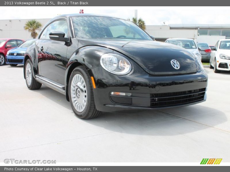 Black / Titan Black 2013 Volkswagen Beetle 2.5L