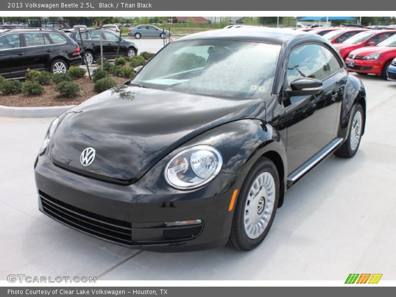 Black / Titan Black 2013 Volkswagen Beetle 2.5L