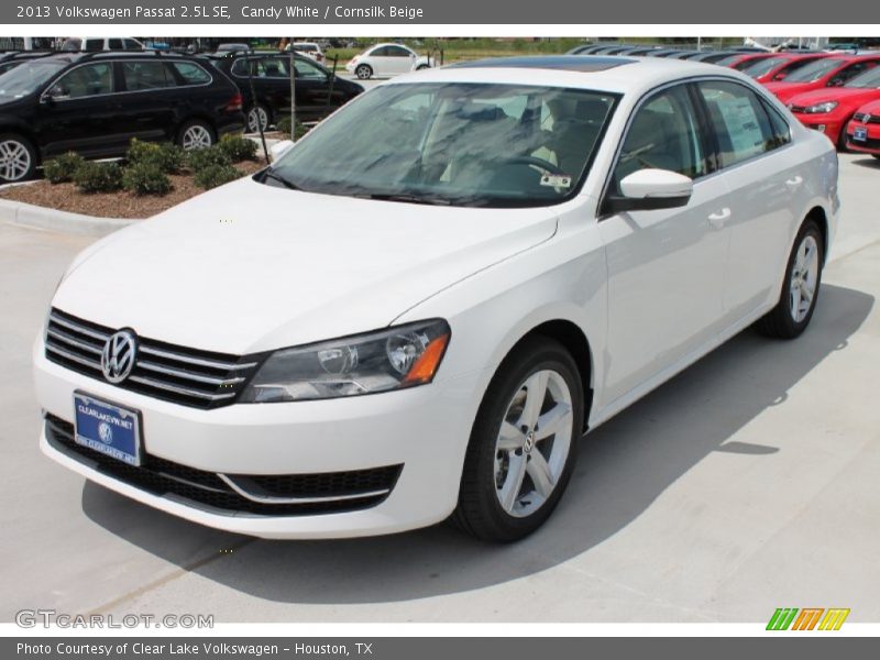 Candy White / Cornsilk Beige 2013 Volkswagen Passat 2.5L SE