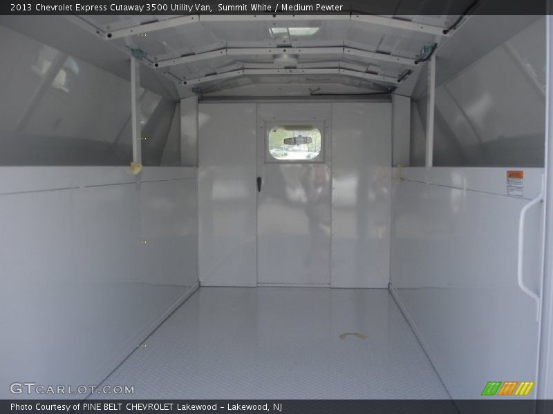 Summit White / Medium Pewter 2013 Chevrolet Express Cutaway 3500 Utility Van