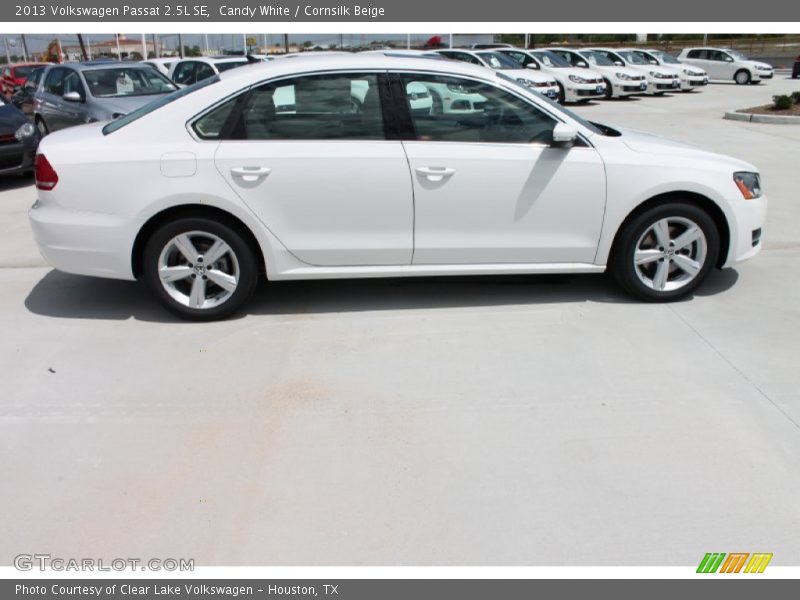Candy White / Cornsilk Beige 2013 Volkswagen Passat 2.5L SE