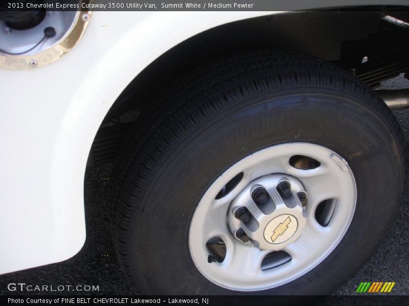 Summit White / Medium Pewter 2013 Chevrolet Express Cutaway 3500 Utility Van