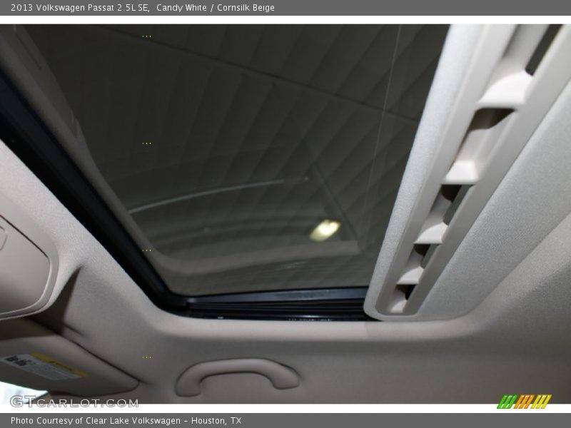 Candy White / Cornsilk Beige 2013 Volkswagen Passat 2.5L SE