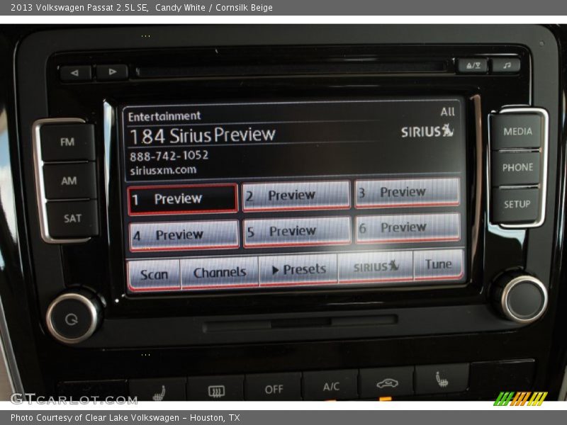 Candy White / Cornsilk Beige 2013 Volkswagen Passat 2.5L SE