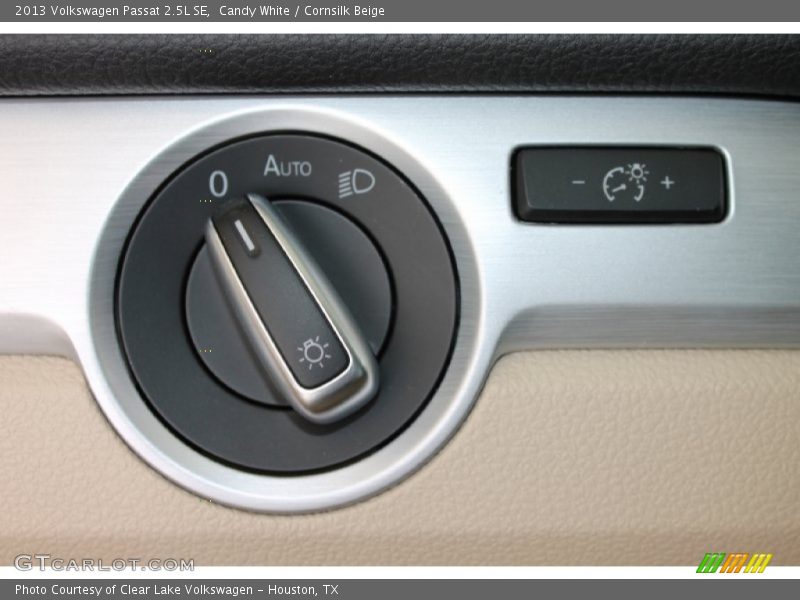 Candy White / Cornsilk Beige 2013 Volkswagen Passat 2.5L SE