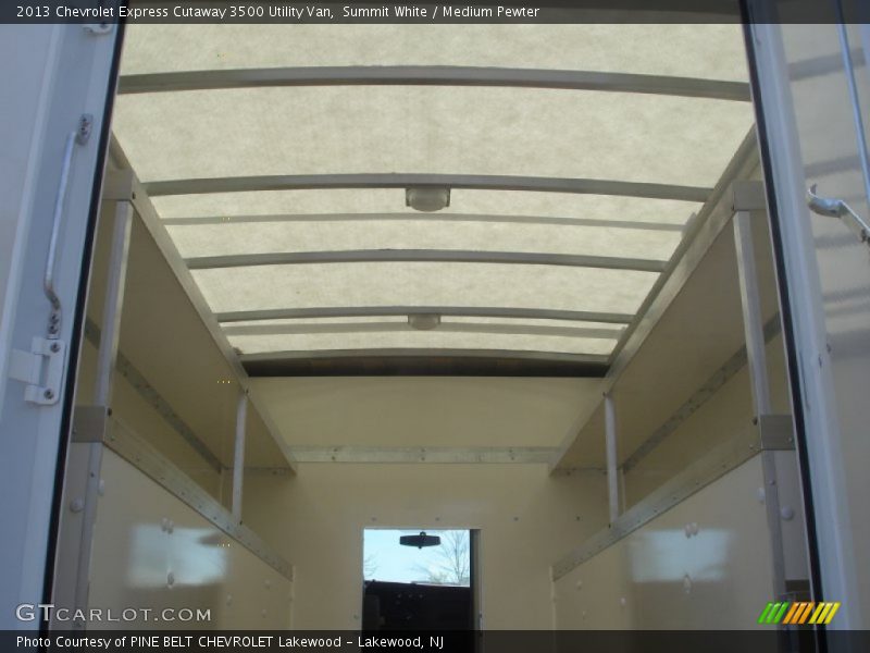 Summit White / Medium Pewter 2013 Chevrolet Express Cutaway 3500 Utility Van