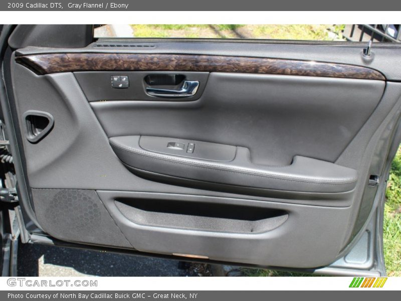 Gray Flannel / Ebony 2009 Cadillac DTS
