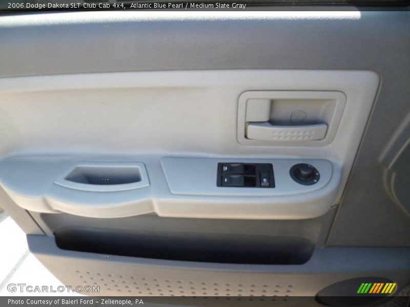Atlantic Blue Pearl / Medium Slate Gray 2006 Dodge Dakota SLT Club Cab 4x4